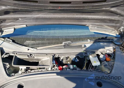 2023 Tesla Model 3 Long Range Dual Motor All-Wheel Drive z USA, uszkodzony, nr VIN 5YJ3E1EB9PF636796